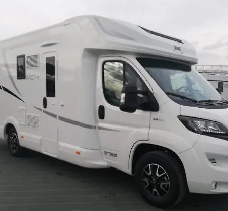 Alquiler De Autocaravanas Joafer Vincios 营地 *