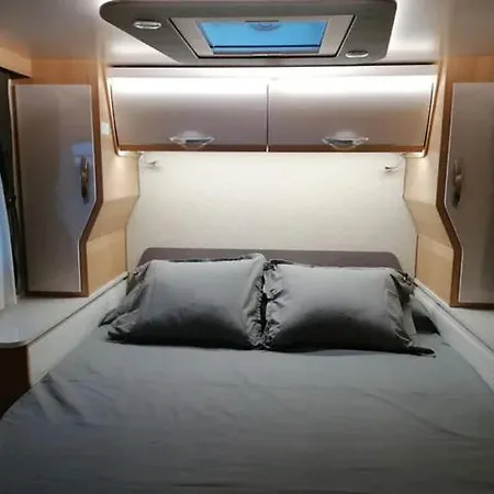 营地 Alquiler De Autocaravanas Joafer Vincios *